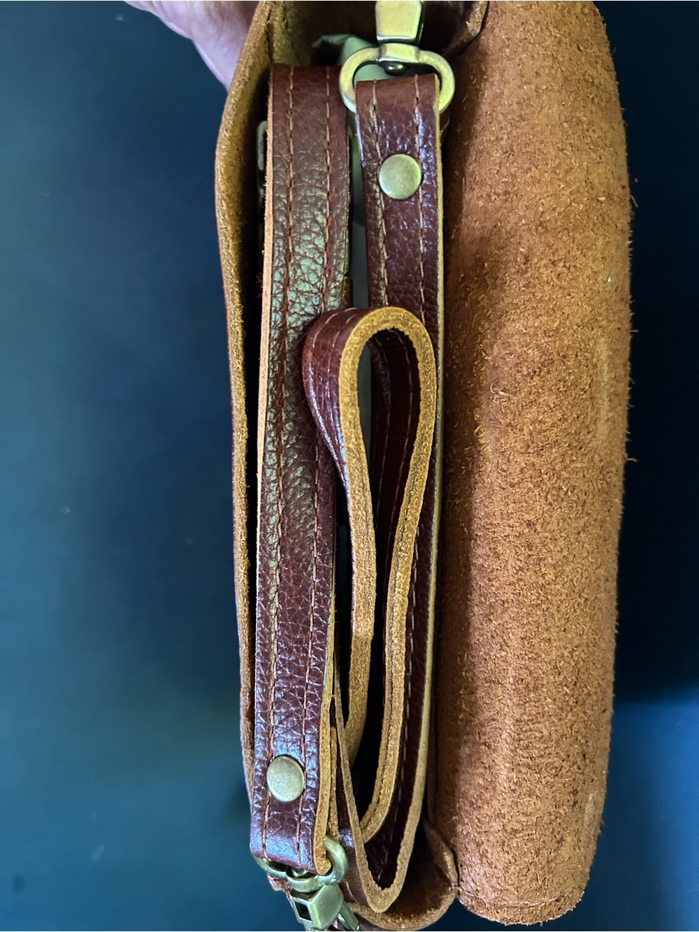 Portland Leather Messenger Bag in Burgundy Brown - Picture 4 of 7